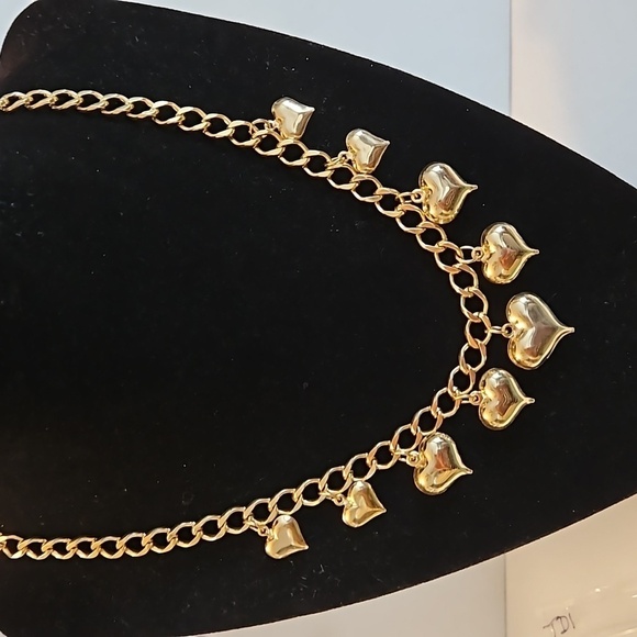 HEARTS of all sizes NECKLACE - Picture 1 of 7